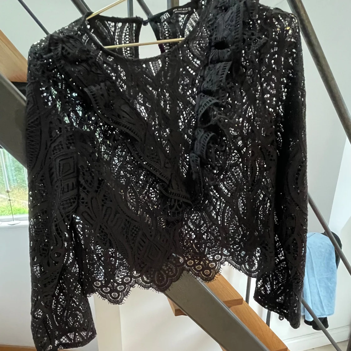 Svart spetsblus - 91