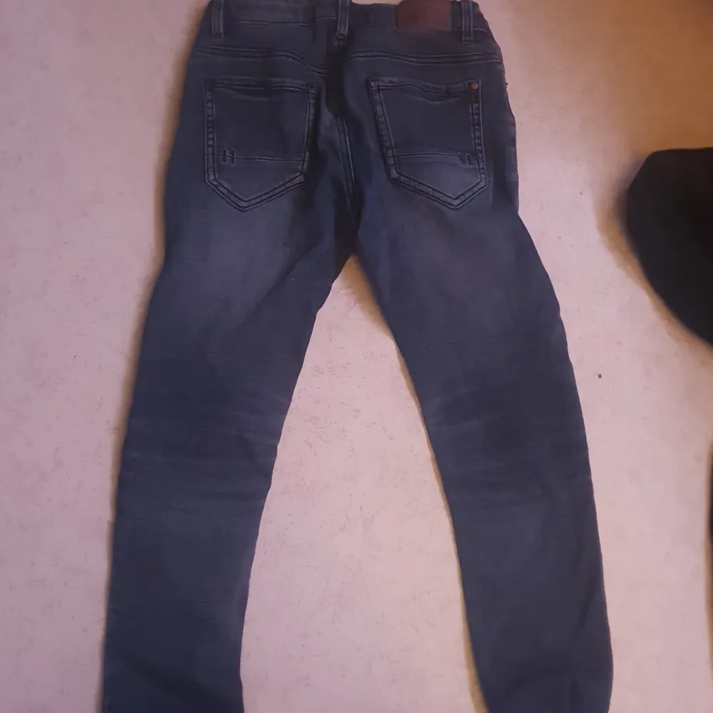 Har inte använts på några år tror det är slim fit. Jeans & Byxor.