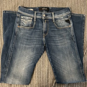 Replay jeans - Skit snygga replay jeans i en bra skick, den är väldigt bekväm och går med allt 