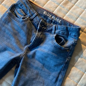 Blue ridge jeans  - Original pris ligger runt 500‼️Super super snygga bootcut jeans från blue ridge som jag tyvärr vuxit ur men som jag lätt kommer köpa om😉💋