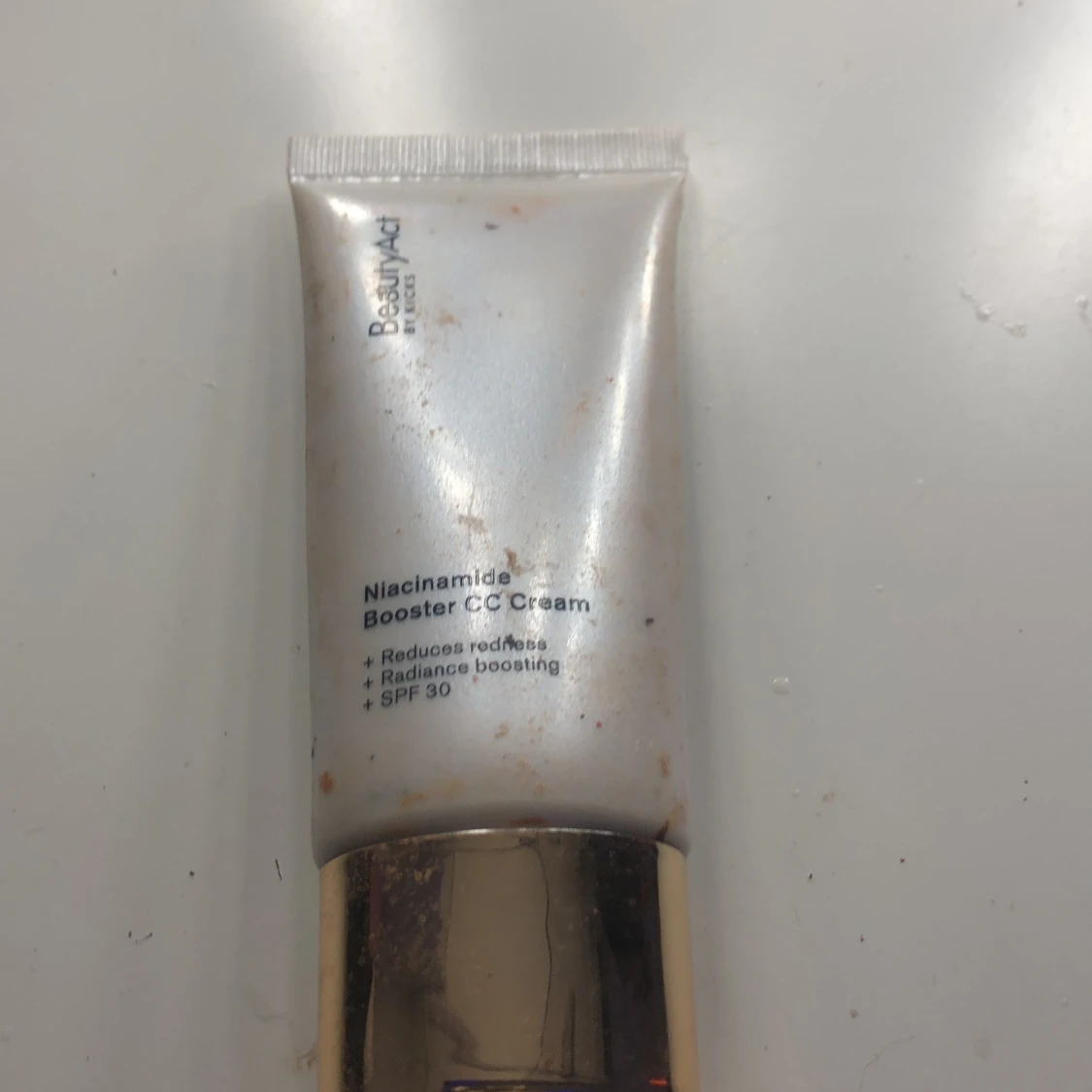 Niacinamide Booster CC Cream från BeautyAct