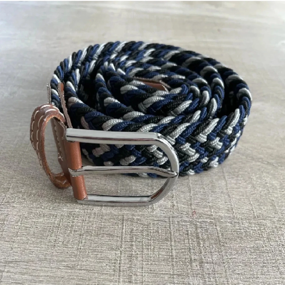 Nytt justerbart bälte.