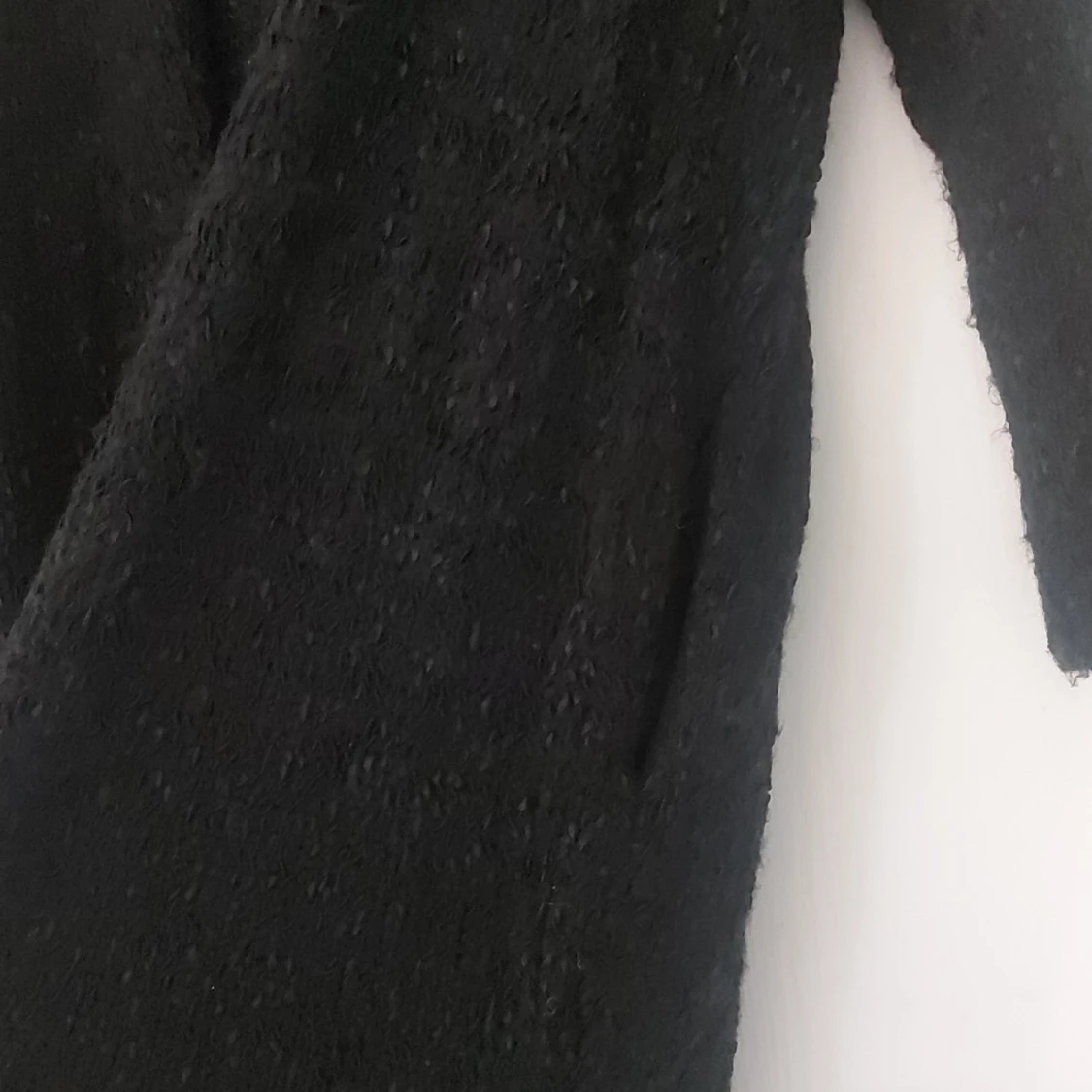 Svart lång kappa med fransar - 91