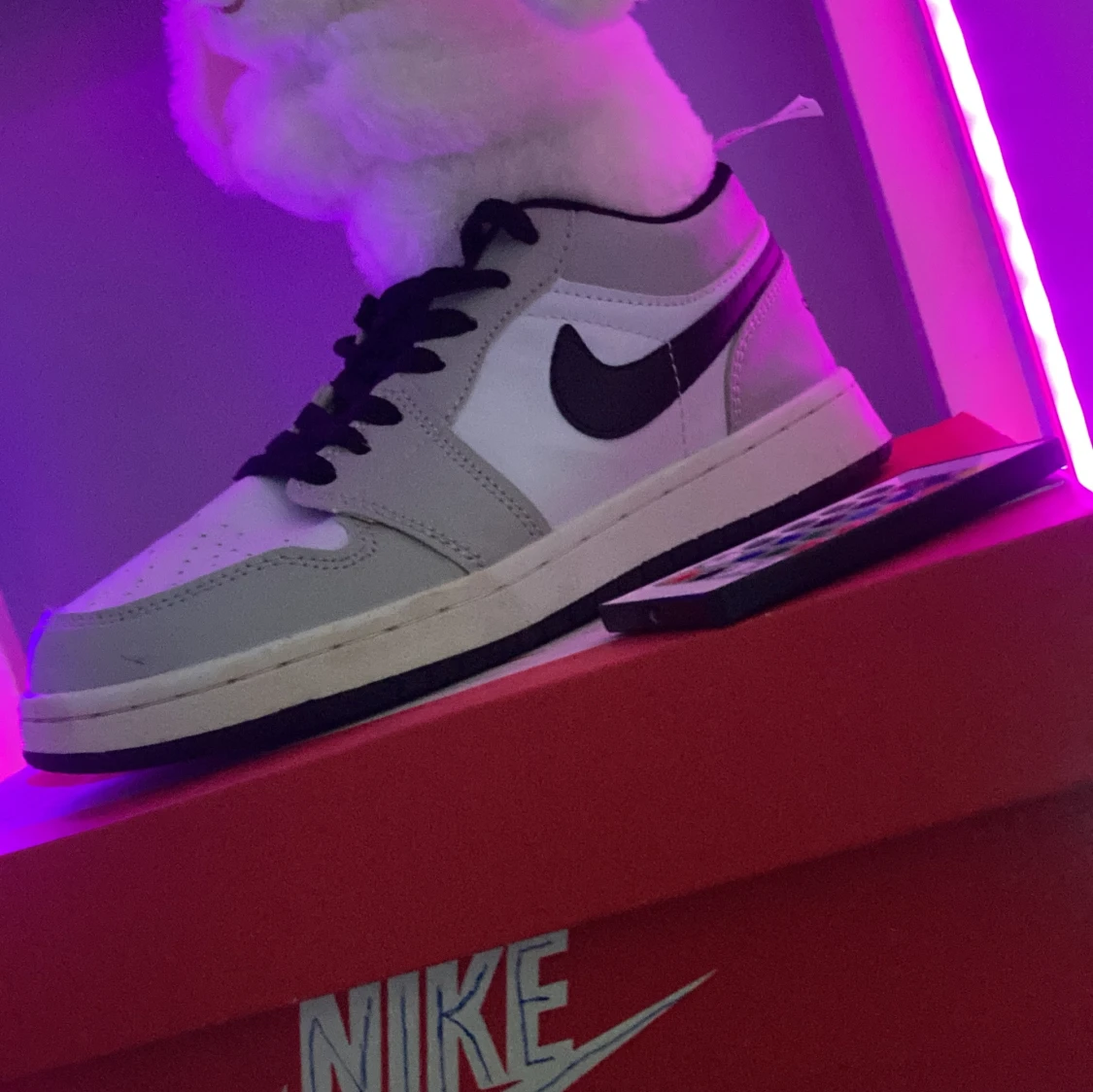 Air Jordan 1 low snoken grey 