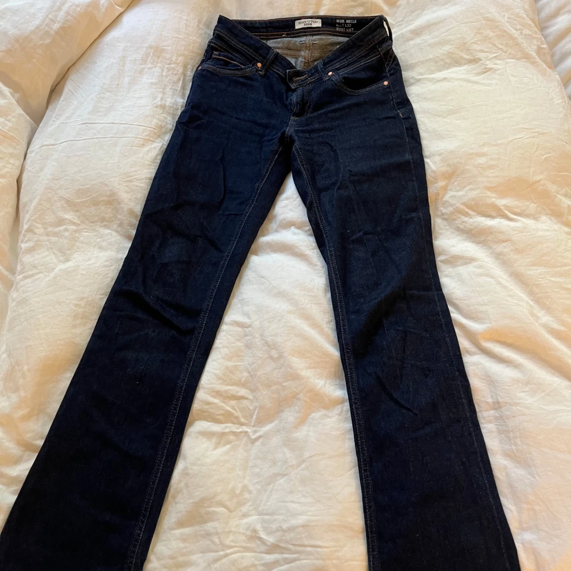 Lågmidjade bootcut jeans