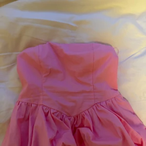 Tub topp - Super fin rosa Tubtobb med lapparna kvar. Köpte nu i sommars. 