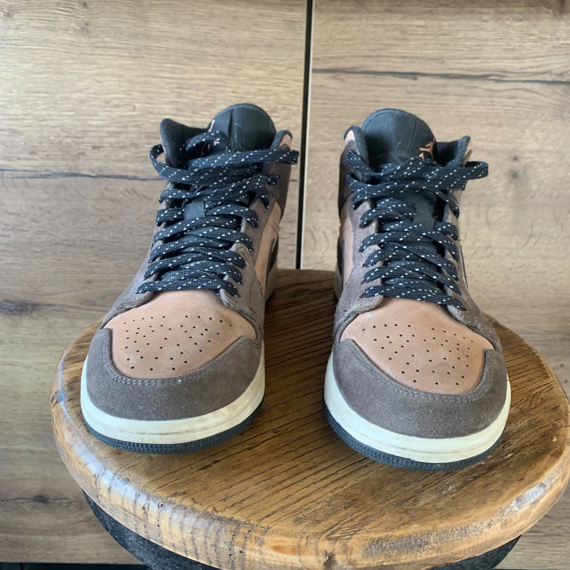 Air Jordan 1 mid se (dark chocolate) - 92