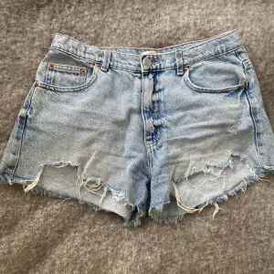 Super snygga jeansshorts från ginatricot!