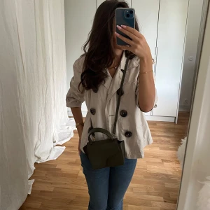 Kappa - Sötaste trekvarts ärmade kappan💞💞