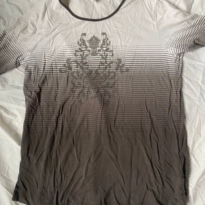 Grafic T-shirt  - Snygg oversized T-shirt 