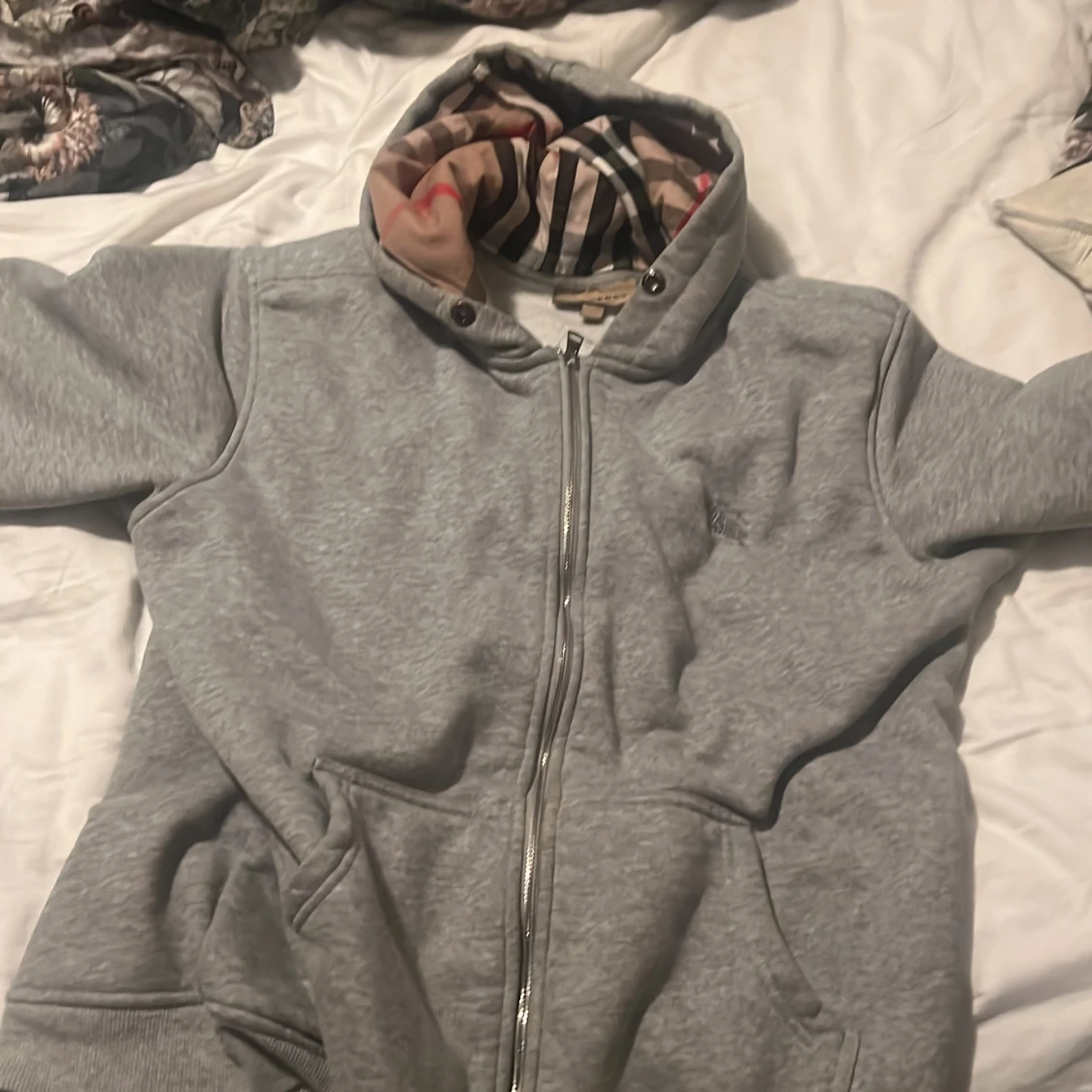 Burberry zip hoddie - 91