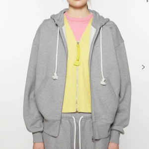 ACNE STUDIOS HOODIE - aldrig använd hoodie från acne, nypris över 3000kr