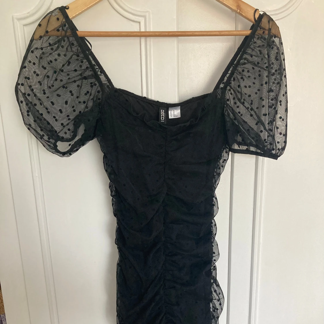 Svart klänning från H&M - 90