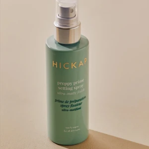 En setting spray - Liten använder ej så säljer den