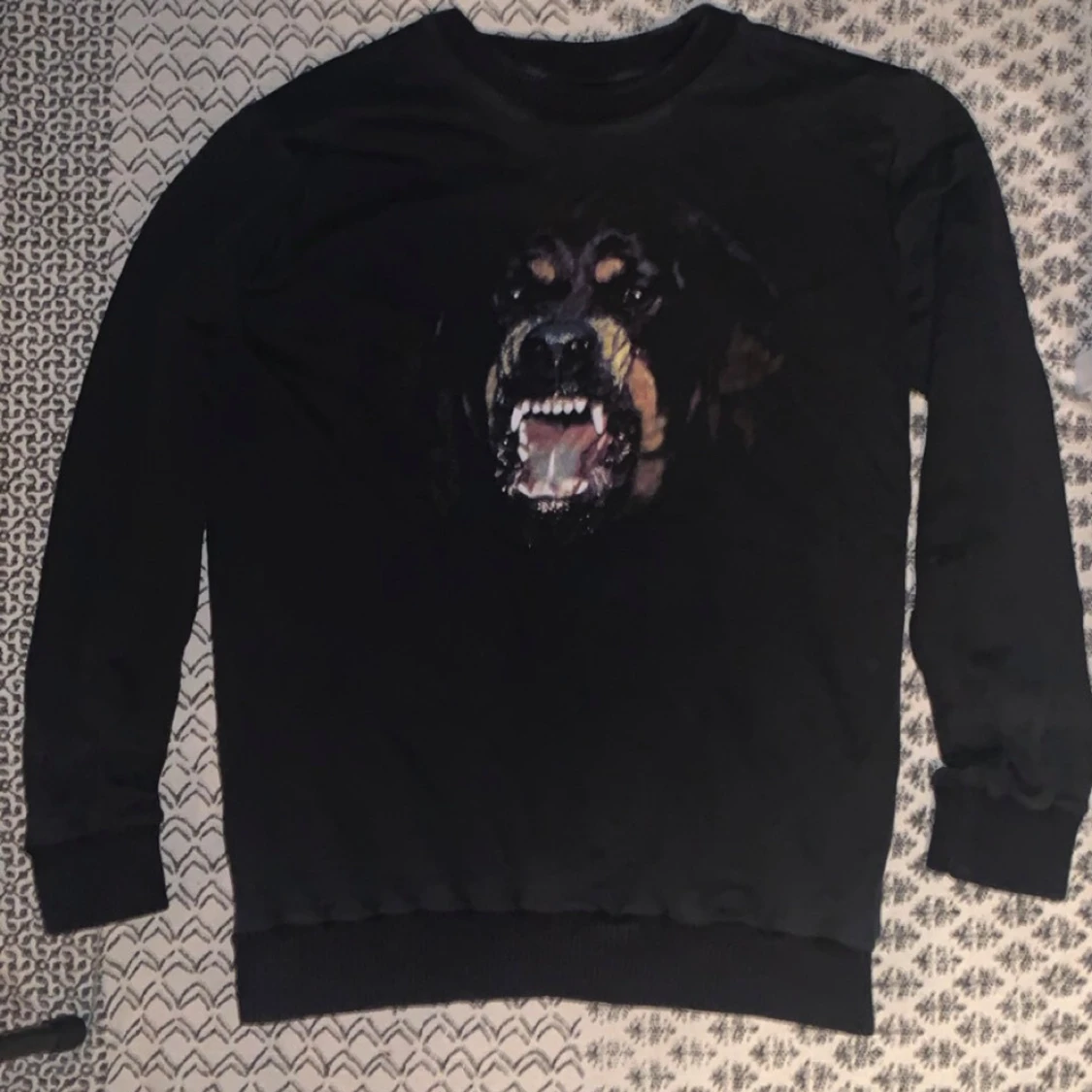 Givenchy rottweiler sweatshirt 