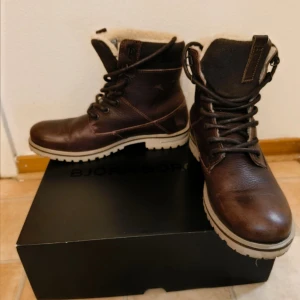 Björn borg stövlar  - I jättebra skick anväd en gång 