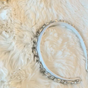 Går smycke för fest  - Handgjord av mig, riktig lyxig hår smycke funkar för brud, fest och mkt mera 