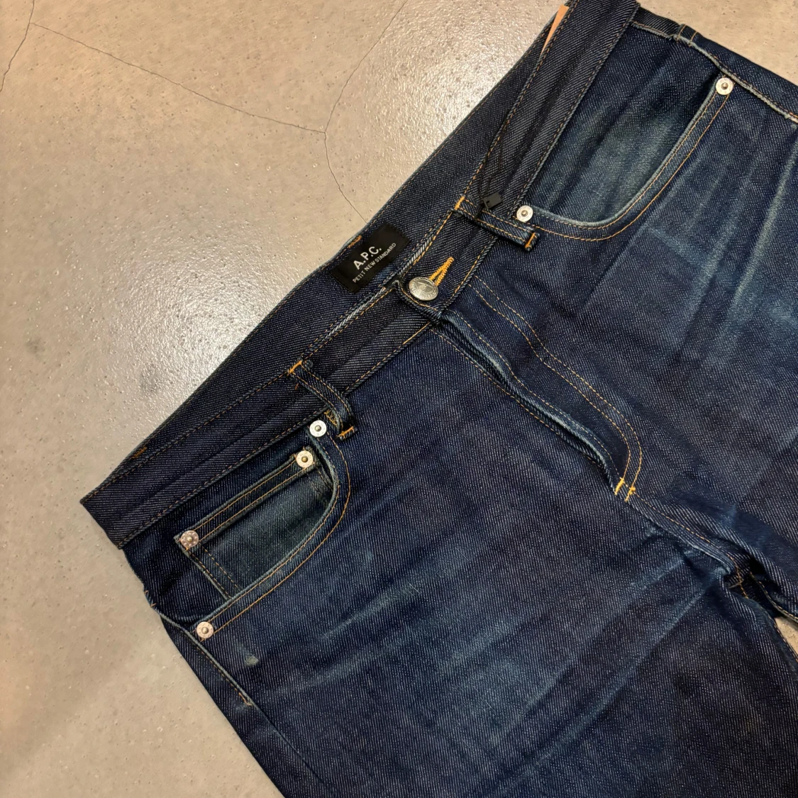 Apc jeans strl 31 - 90