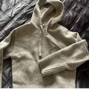 stickad hoodie  - stickad hoodie