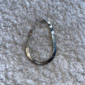 Helt nytt silver armband - Helt nytt silver armband som också går att använda som fot länk