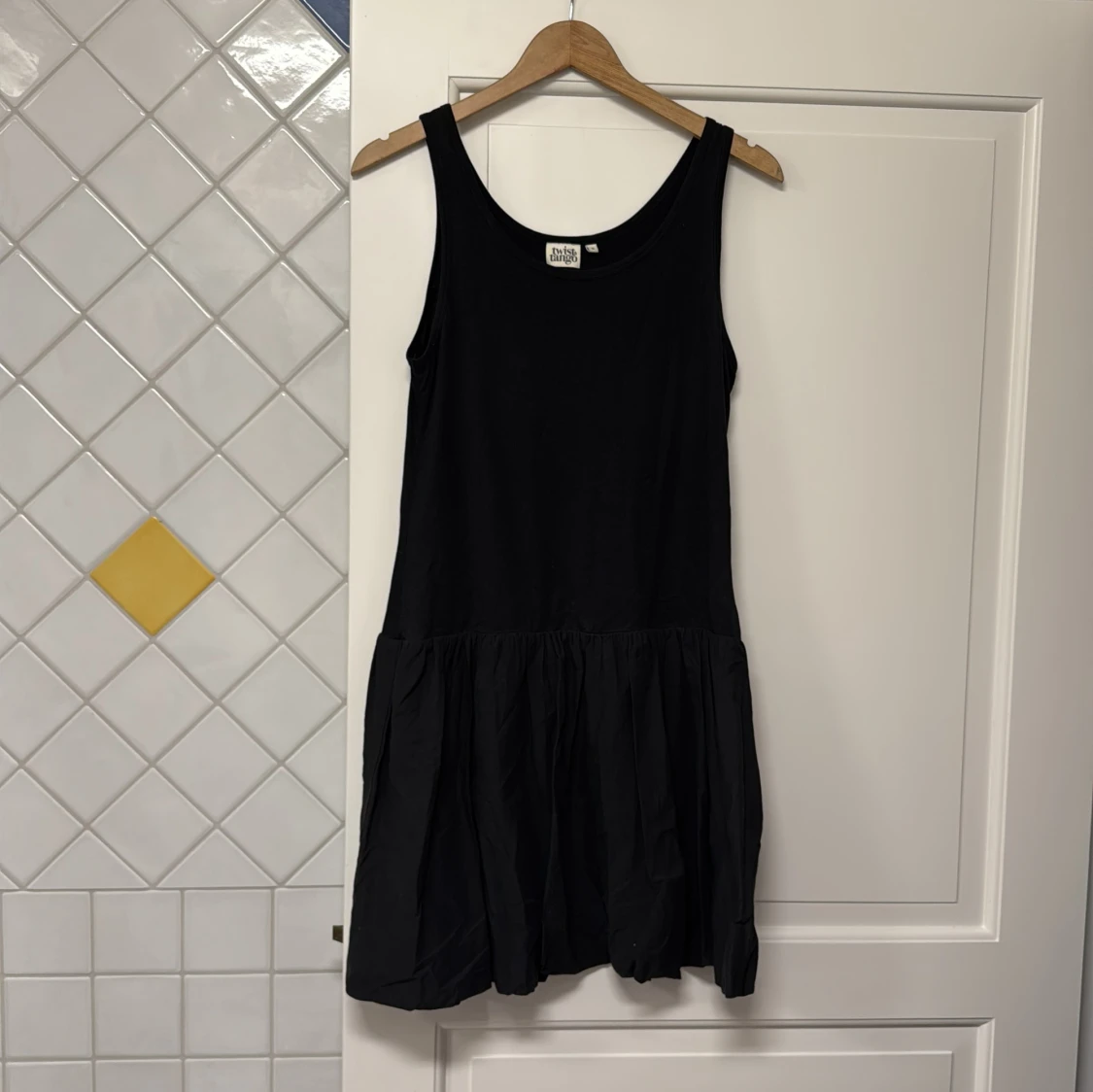 Svart klänning från Twist & Tango