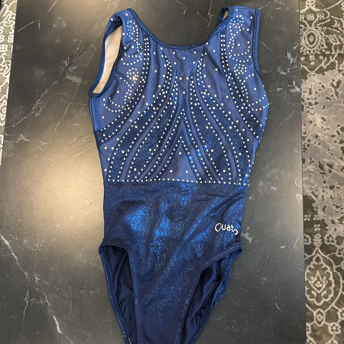 Quatro gymnastik dräkt 