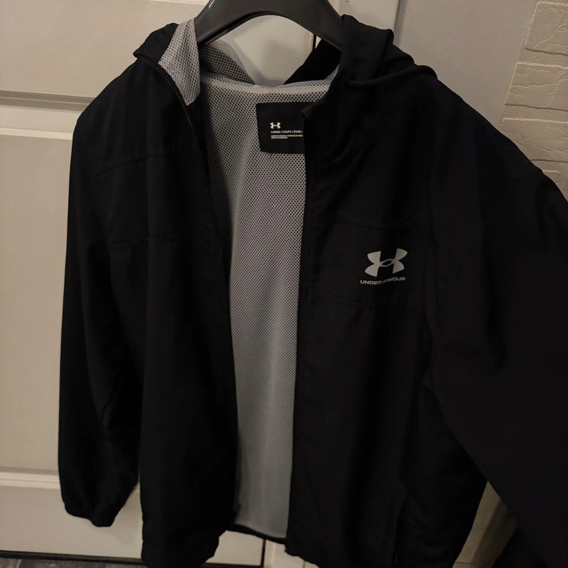 Svart vindjacka från Under Armour