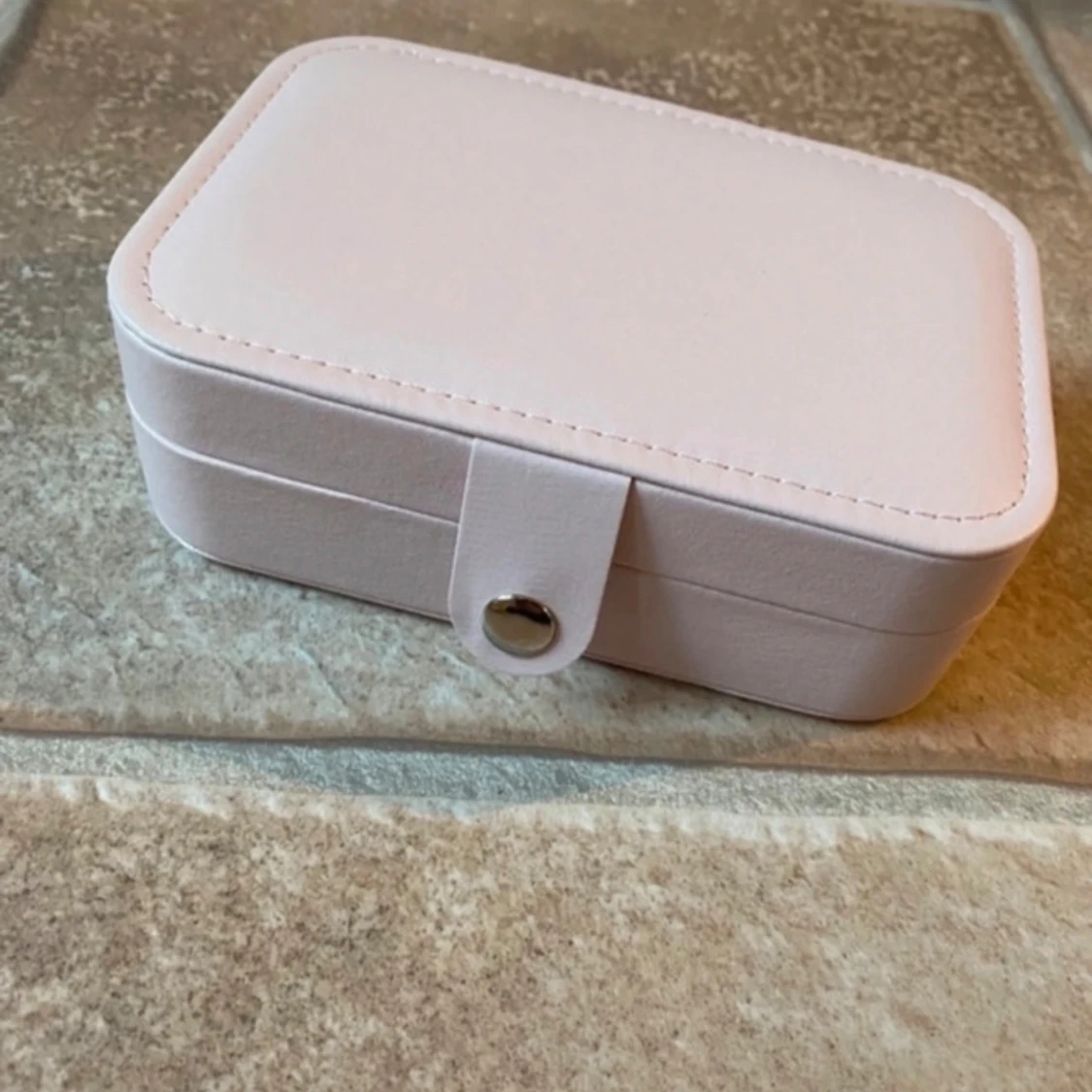 Rosa smyckeskrin - 1