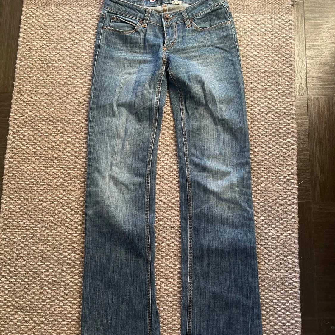 LÅGMIDJADE JEANS!! - 90