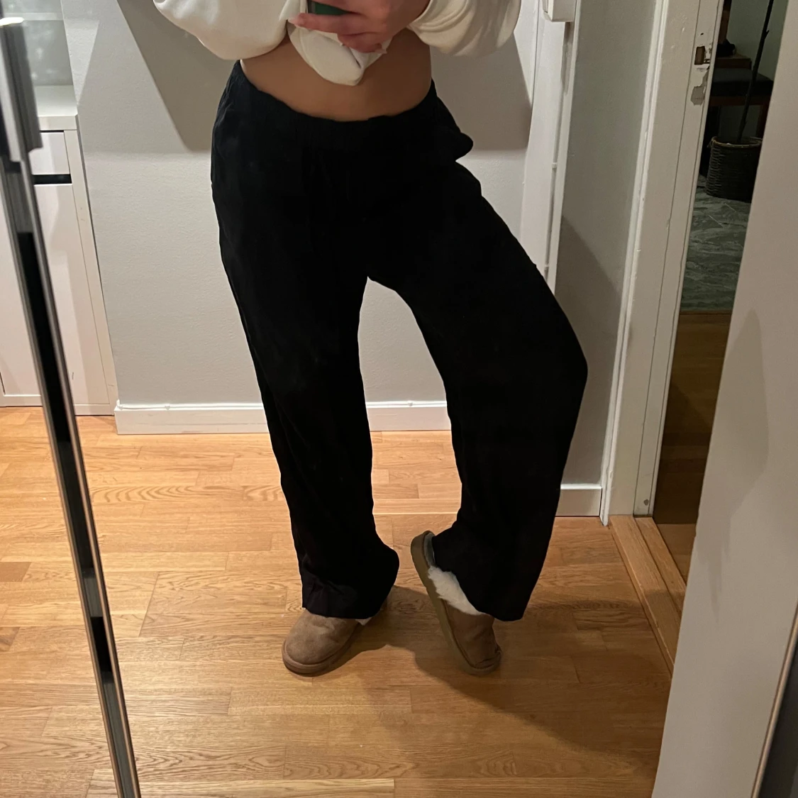 Svarta linnebyxor med snörning - 3