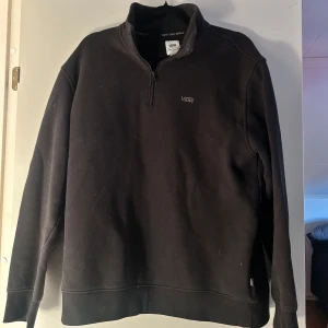 Svart Vans tröja - Svart tröja från Vans i storlek L!