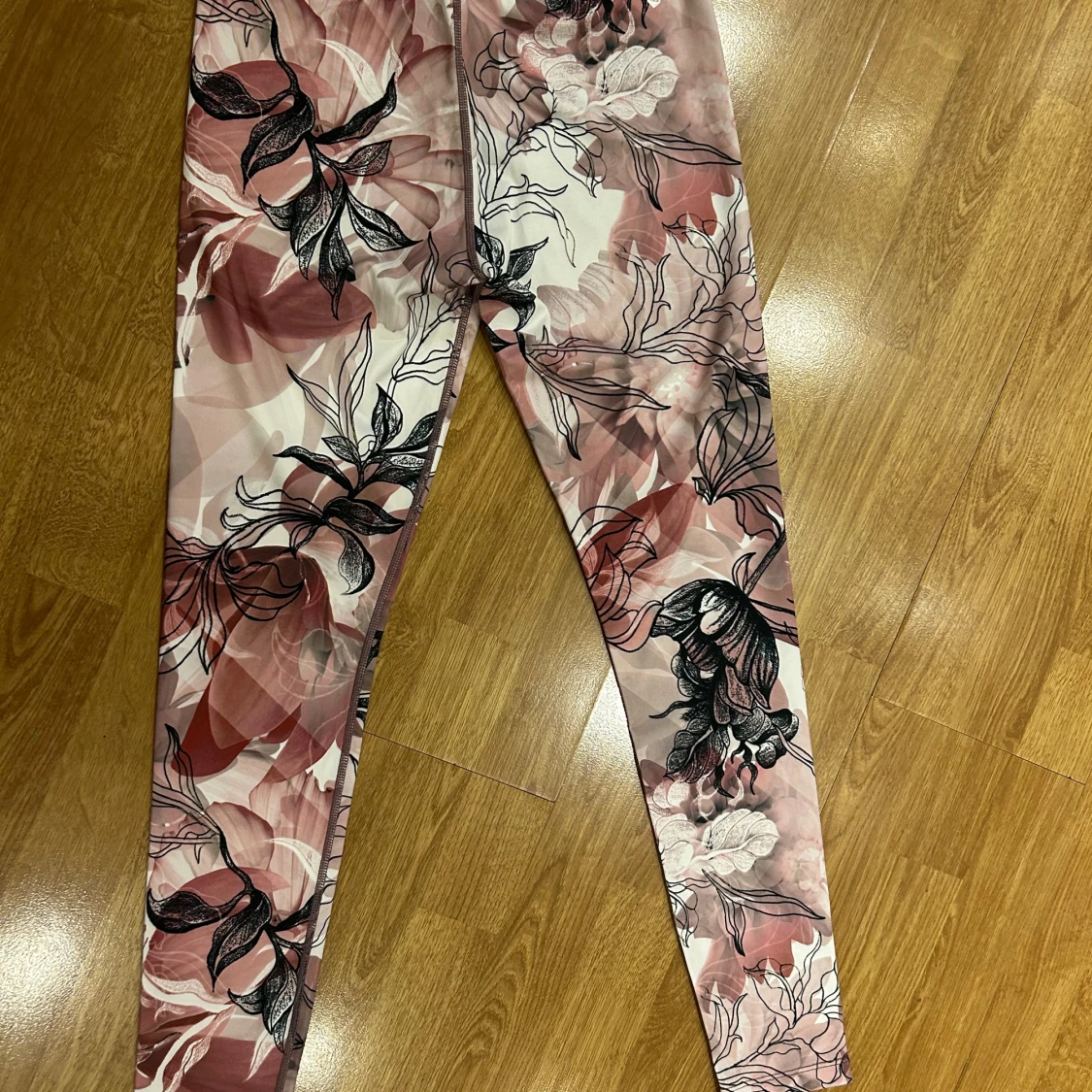 Nya träningstights SOC rosa och svart, storlek 158-164 - 1