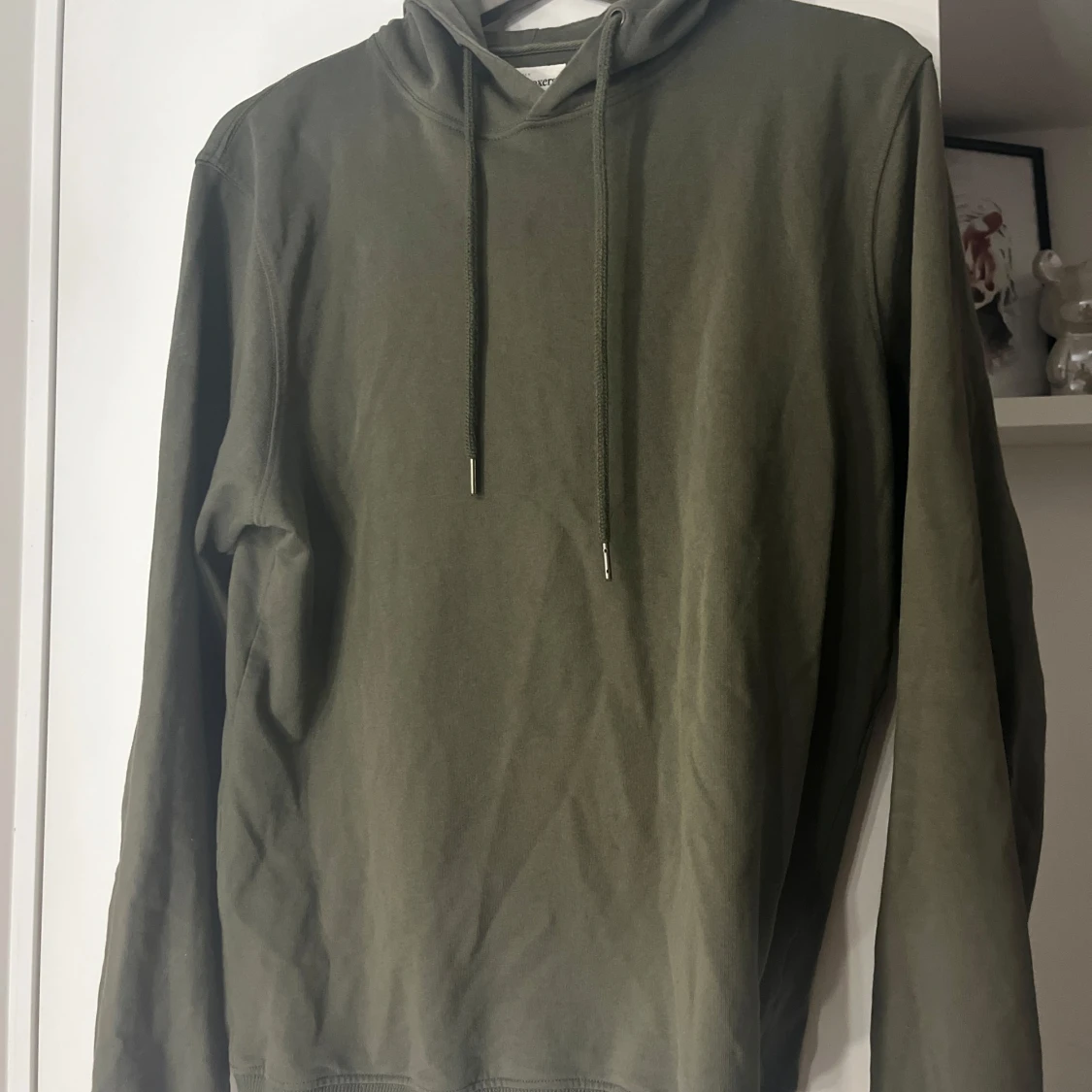 Olivgrön hoodie från Bread & Boxers