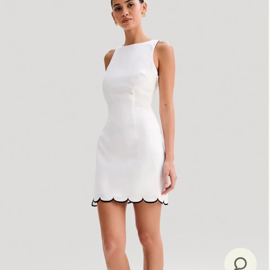 Sommar/utspring klänning från Meshki  - 2