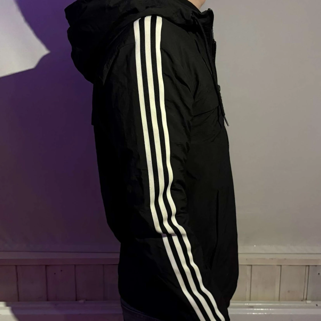 Svart vindjacka från Adidas - 1