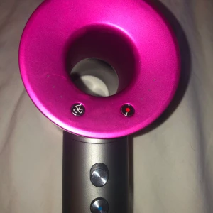 Dyson hairdrier - Dyson Super sonic funkar parfekt med kall luft