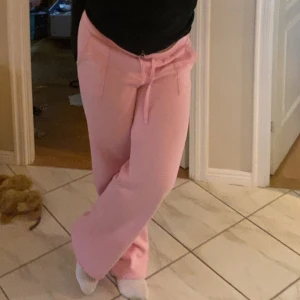 Rosa mjukis - Rosa byxor från lager 157. Köpta för 200kr
