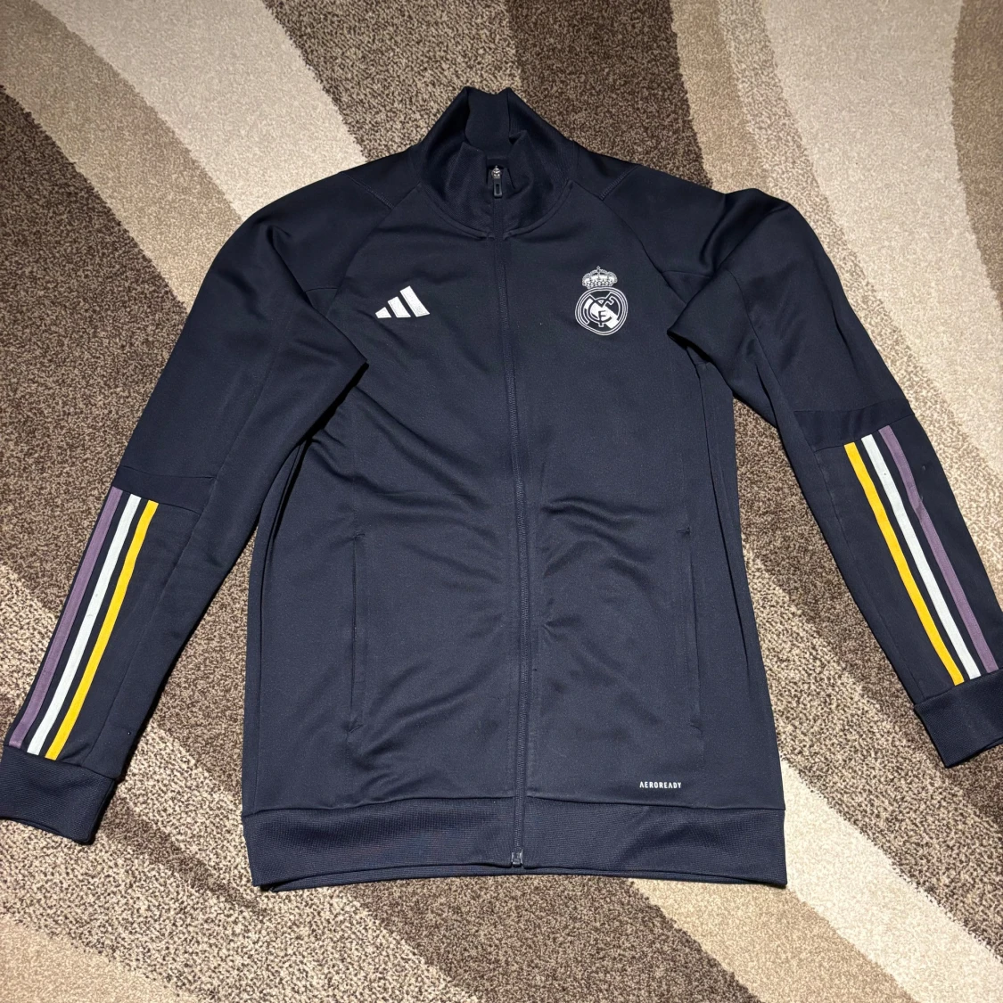 Real Madrid 23/24 Tracksuit - 90