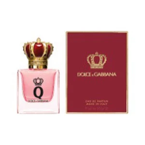 Dolce & Gabbana Q Eau de Parfum - Säljer en lyxig Dolce & Gabbana Q Eau de Parfum. Flaskan är rosa med en elegant krona som lock, vilket ger en kunglig känsla. Förpackningen är röd med gyllene detaljer. Perfekt för den som vill ha en sofistikerad och unik doft. Passar både till vardags och fest! Dock har jag använt lite av den så det är ca 40 ml i flaskan !