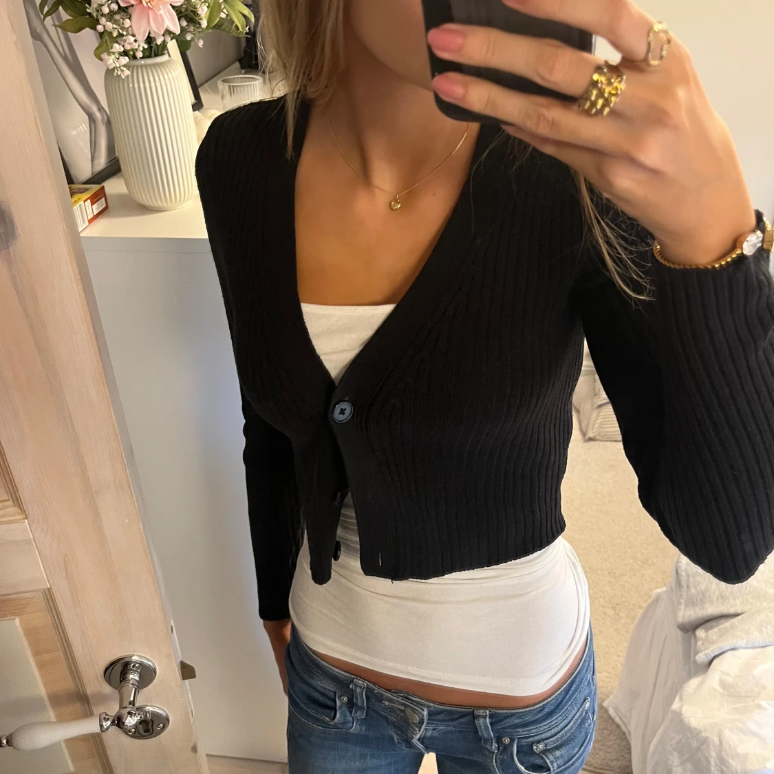 Svart ribbad kofta - 90