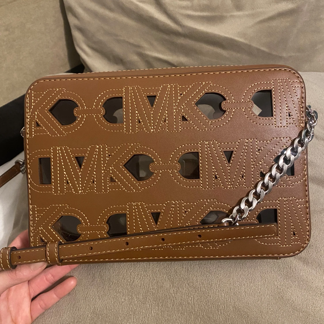 Brun axelväska från Michael Kors - 90