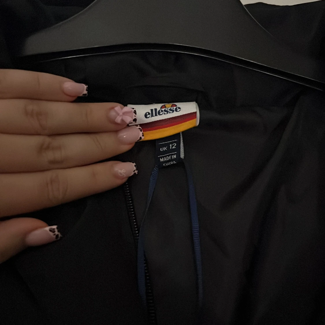 Svart pufferjacka från Ellesse - 91