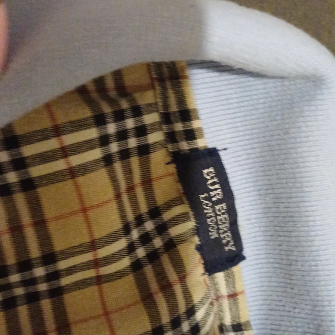 En fin ljus blå bur Barry London t-shirt - 93