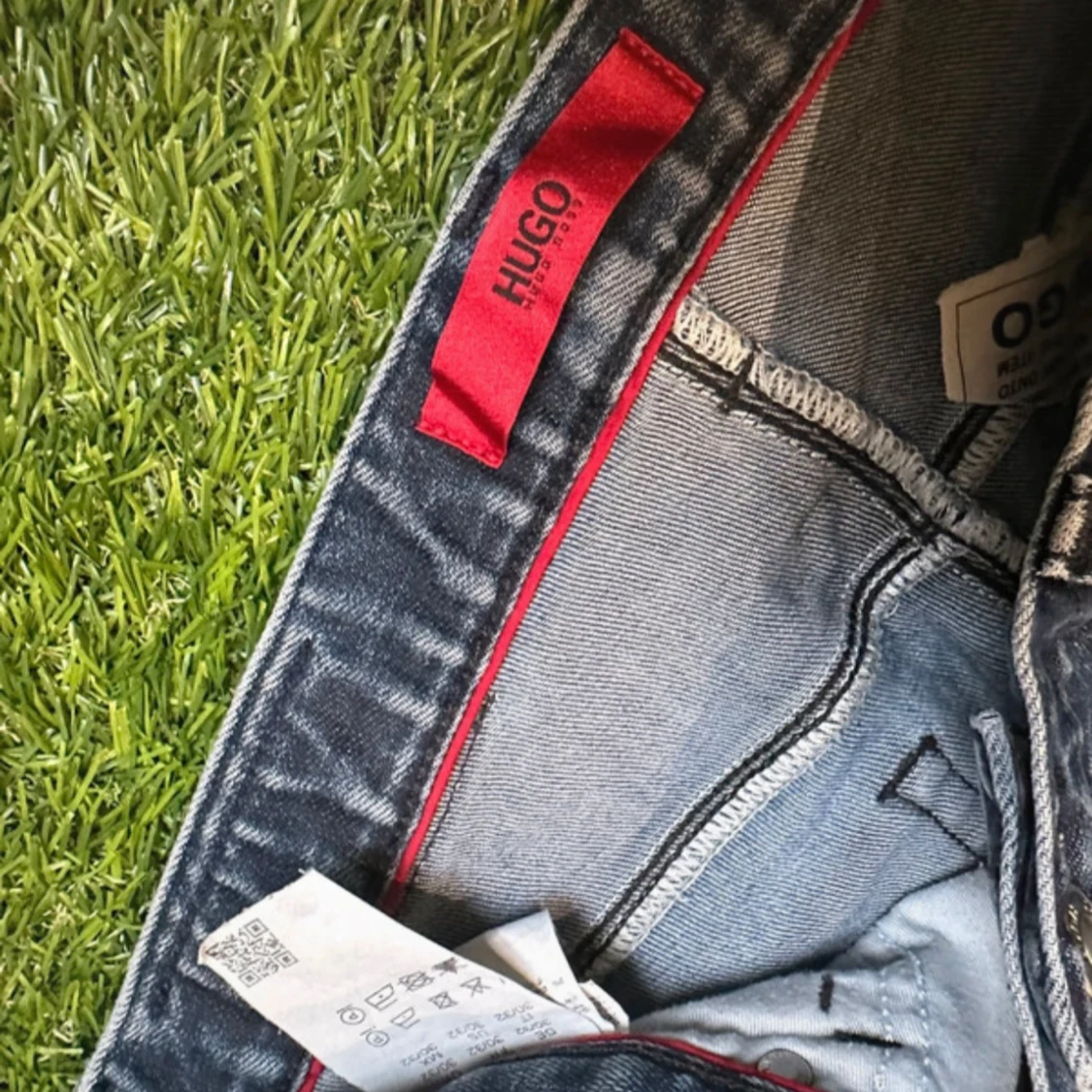 Hugo Boss jeans - 92