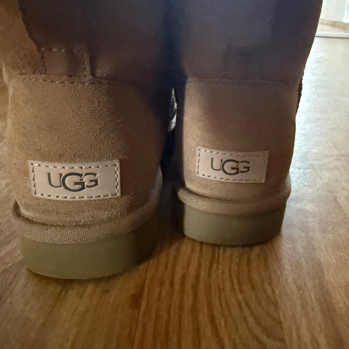 Uggs i storlek 40 - 93