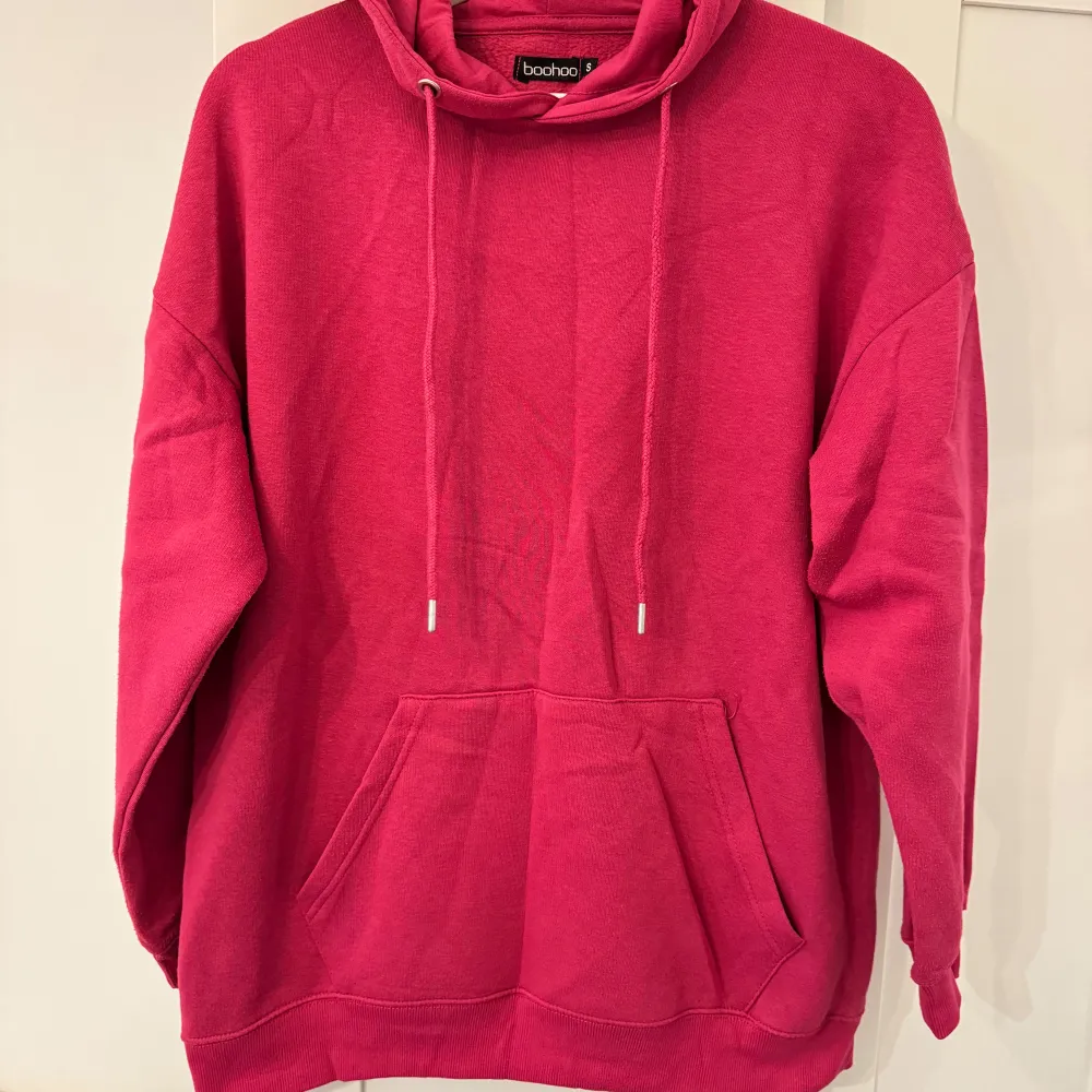 Rosa mjukis dress  I setet ingår hoodie + byxor .. Hoodies.