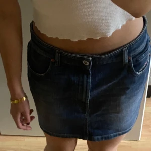 diesel kjol - säljer denna dieselkjolen 💙 ❌defekt: se dem två sista  bilder!❌