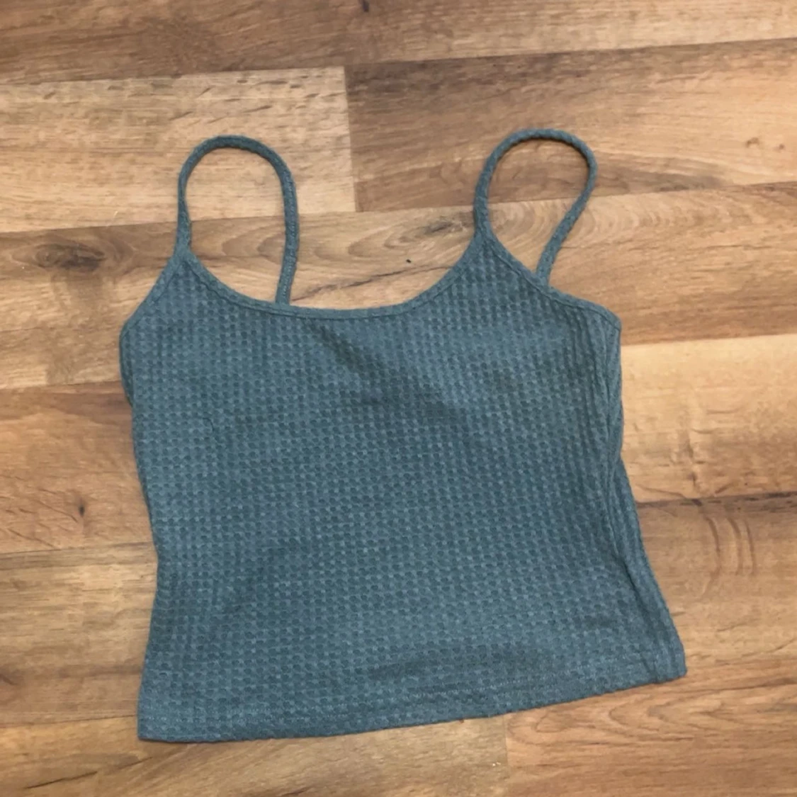 Grön ribbad linnetopp