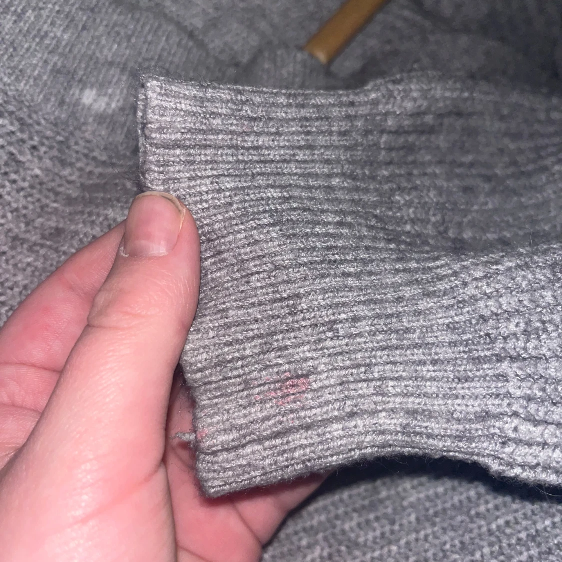 Grå ribbad kofta från BIKBOK - 92