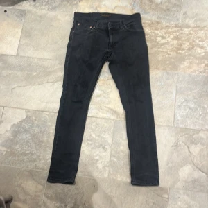 Nudie jeans - Goa jeans använt 2 gånger så typ sprillans nya köpte för 1300 säljer för 799